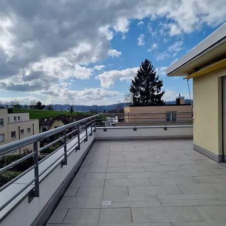 Einmalig Ruhige Attikawohnung Apartment Zürich